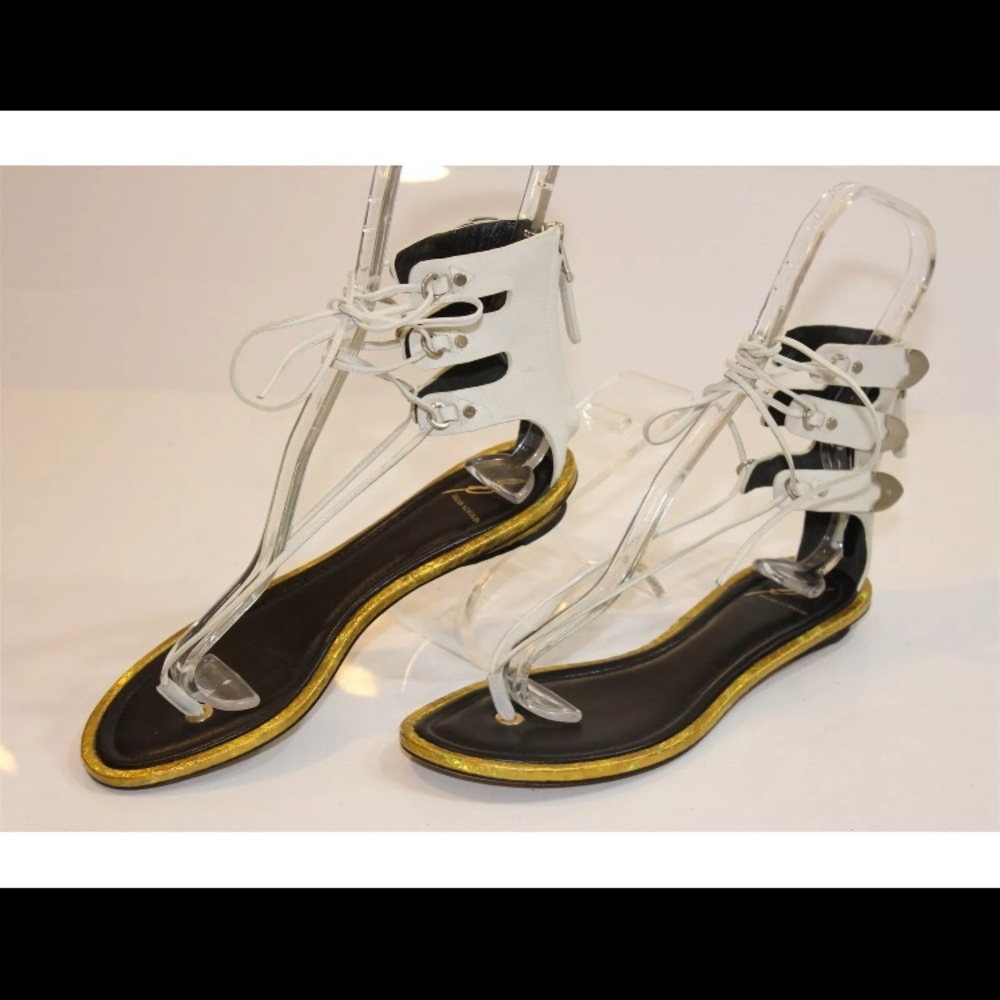 Brian Atwood white leather t-strap gladiator size6